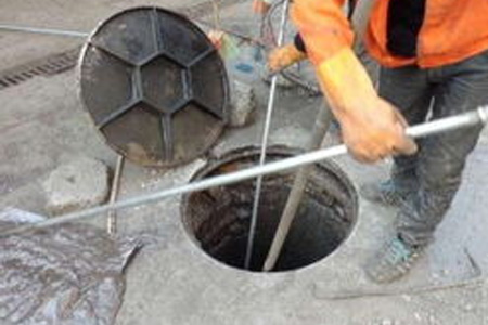 金寨麻埠大理水管漏水维修电话|堵塞的马桶,通下水道修马桶